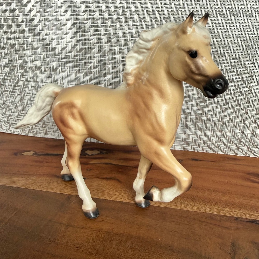 Vintage Hagen-Renaker Thunder Horse Figurine Palomino Buckskin Ceramic‎ 1958